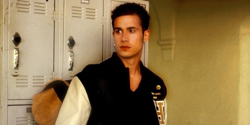 10 секс-символов 90-х тогда и сегодня