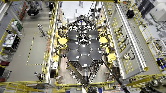 Timelapse Görüntüleriyle NASA'nın Uzay Teleskobu James Webb'in Yapımı