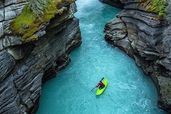 1. Просматривайте аккаунты в Instagram, журналы и странички блоггеров тех городов, которые хотите посетить.