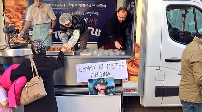 Rock & Roll'u da En İyi Biz Biliriz: Lemmy Kilmister Anısına Lokma Döken Adam