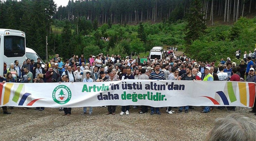 Cerattepe'den Davutoğlu'na Yanıt: ‘Başbakan'ı Birileri Fena Halde İşletiyor’