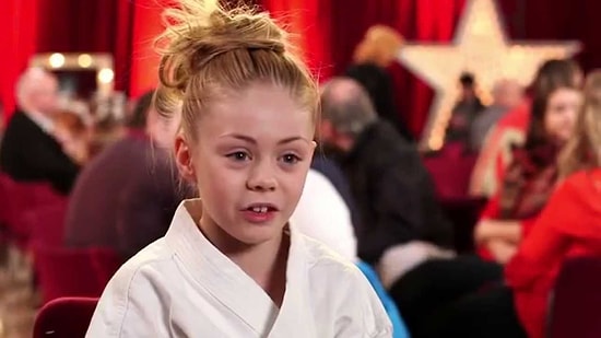 Kesinlikle Kaçırmak İstemeyeceksiniz: Minik Ninjadan Muhteşem Katana Gösterisi