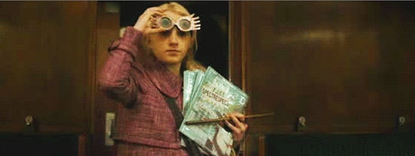 7. Огромная стопка книг делает их счастливыми