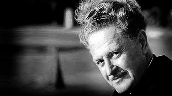 Türk Edebiyatının "Mavi Gözlü Devi" Nâzım Hikmet'in Mutlaka Okumanız Gereken 17 Şiiri