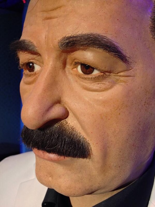 16. Üzgün suratlı İbrahim Tatlıses