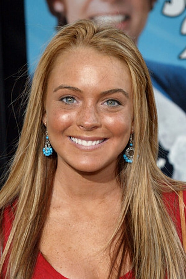 3. Использовать тональный крем "не в тон кожи".