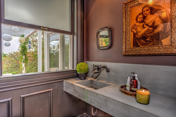 6. Ванная выглядит так, будто вы попали в дом Опры.