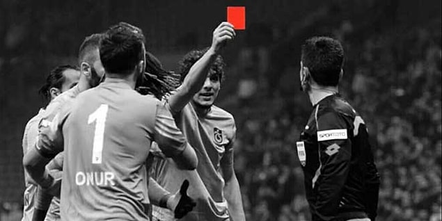 10. Salih Dursun'un Hakeme Kırmızı Kartı Türkiye ve Dünya Basınında