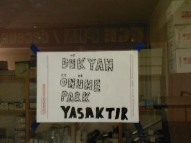13. "Kardeş dükkanın önünü kapatıyorsun."