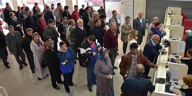 14. "Bugün beklemeyin, size sıra gelmez."