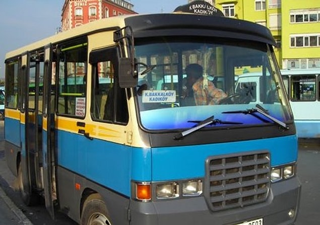 2. Abla sizi şu köşede indirsem olur mu? O caddede trafik var da girmeyeyim bir kişi için."
