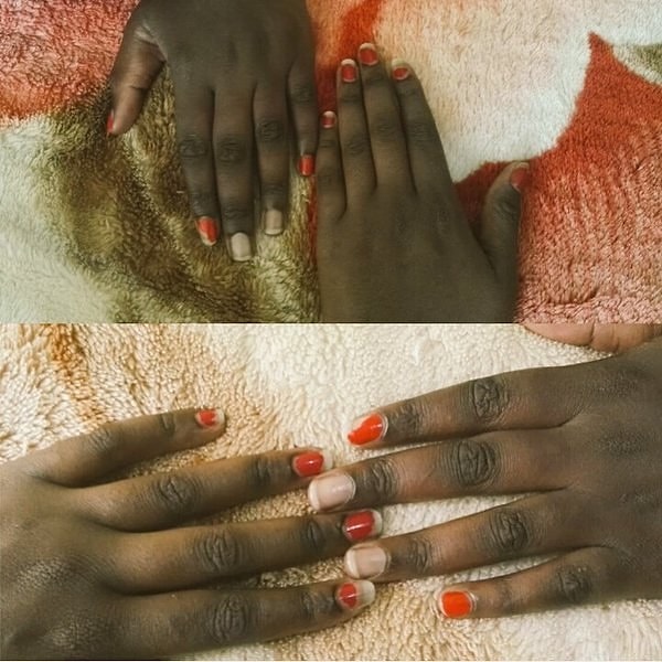 12. Твой лак начинает слезать уже через день, и ты задумываешься о том, зачем вообще нужно было париться