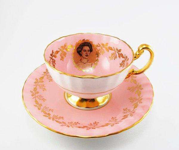 8. 1958 İngiltere, vintage aynsley SAIK prenses margaret çay fincanı pembe ve altın bone Çin.