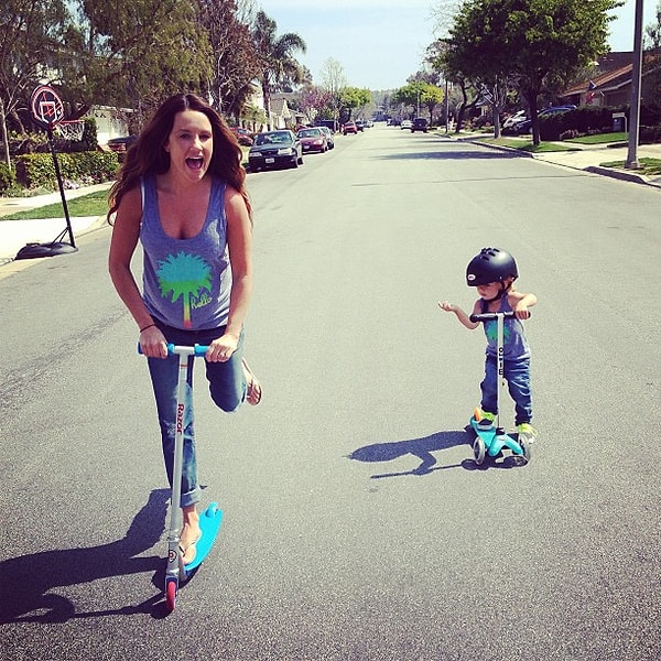 6. Современные мамочки умеют веселиться вместе с малышами!