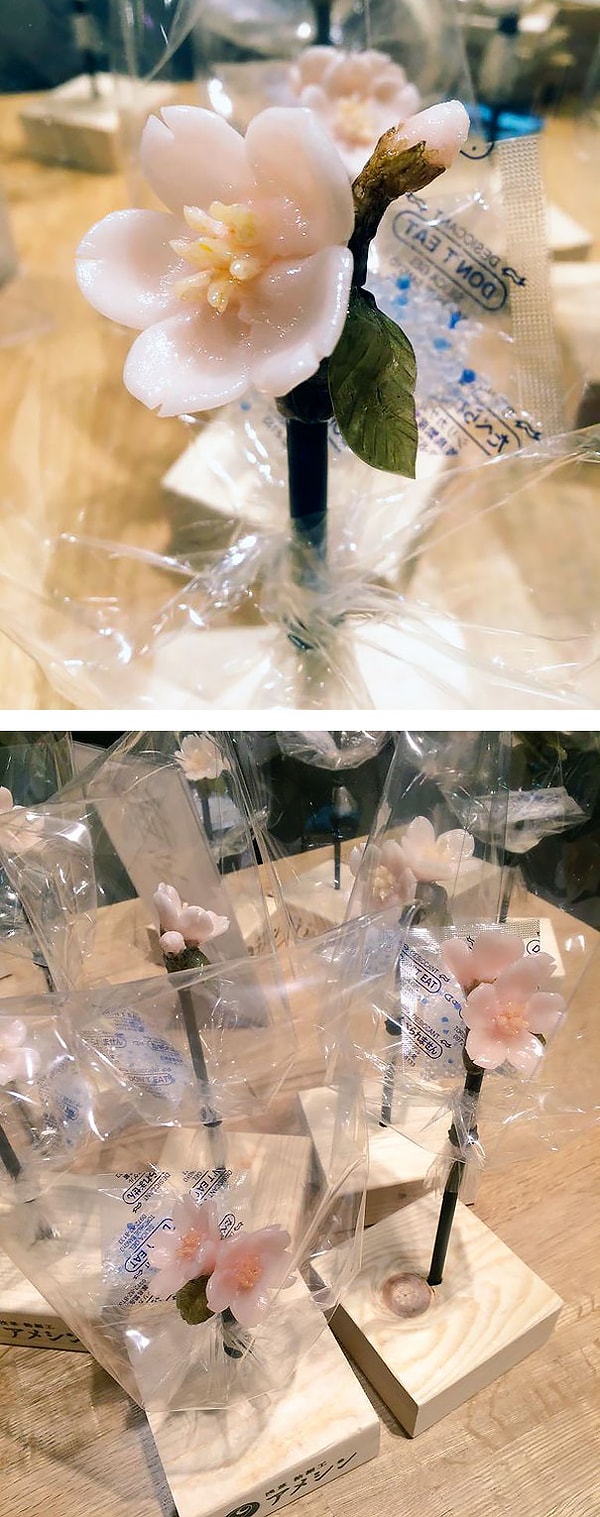 24. Конфеты в виде сакуры