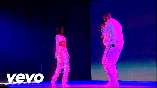 Sahneyi Ateşe Verdiler: Rihanna ve Drake'den BRIT Ödül Töreninde Muhteşem Performans