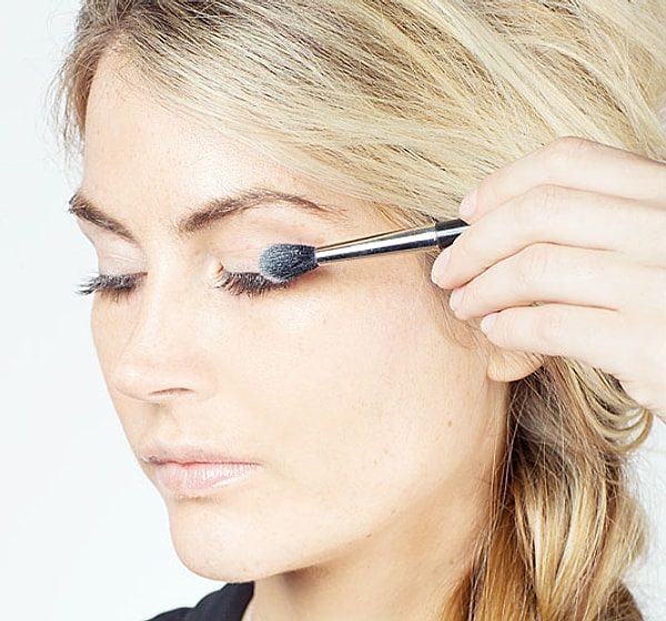 9. Как придать дополнительный объем ресницам?