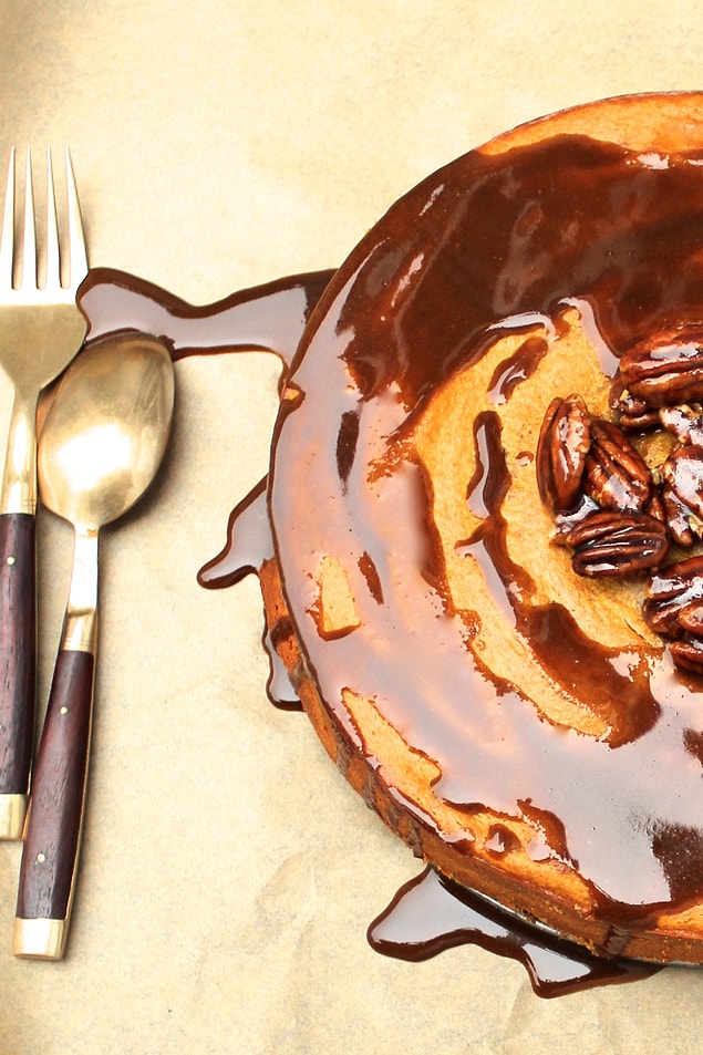 9. Peynir severlerin vazgeçemediği lezzet cheesecake'e biraz geleneksel dokunuş gerekebilir