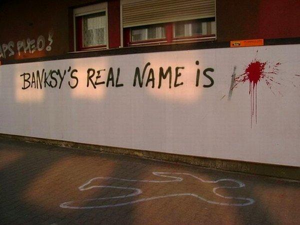 9. Tüh. Gene öğrenemedik Banksy'nin kimliğini.