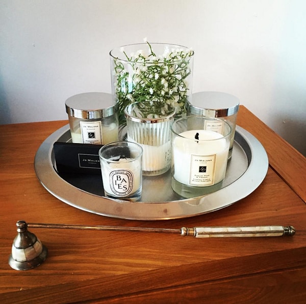 11. Соберите все свечи на одном подносе.