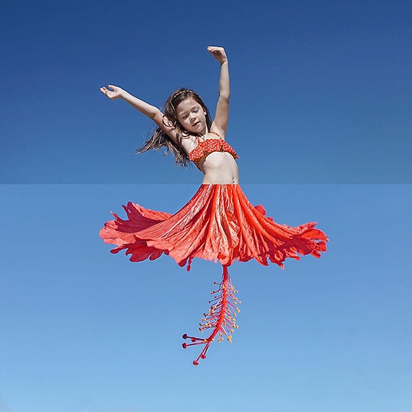 15. Девочка + цветок ✿