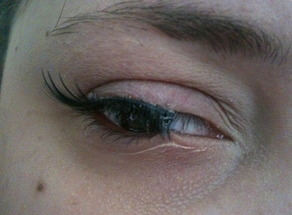 Накладные ресницы в реальной жизни