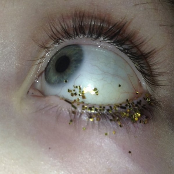 Блестки в реальной жизни