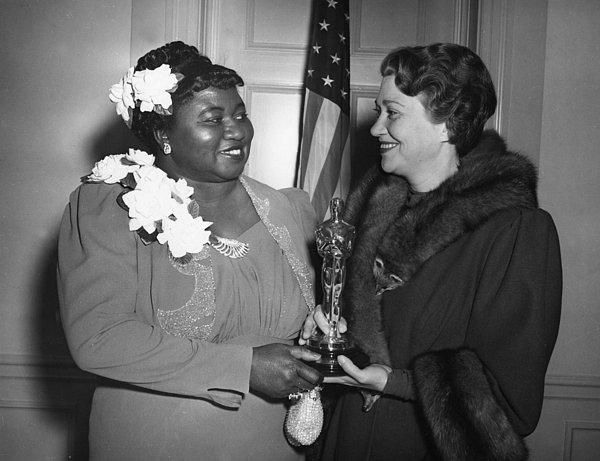 1. Bir siyah ilk kez Oscar kazanıyor | 1940