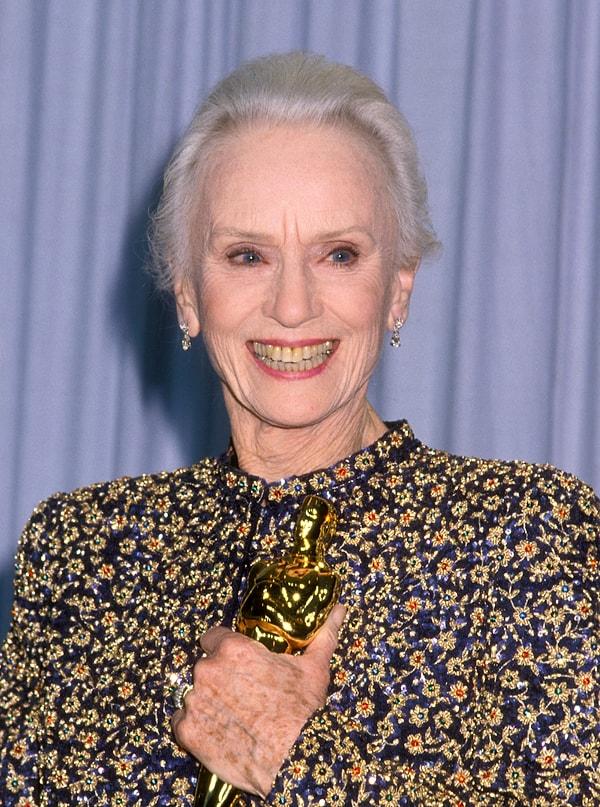 7. Jessica Tandy -	Driving Miss Daisy (1989)