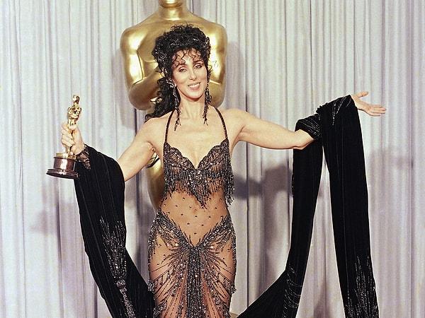 4. Cher - 	Moonstruck (1987)