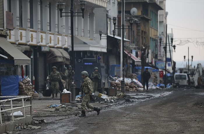 Sur'da Açılan Koridordan Yine Çıkan Olmadı