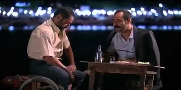 12. Dostunla yüzmesini öğreneceksin, yoksa boğulursun.