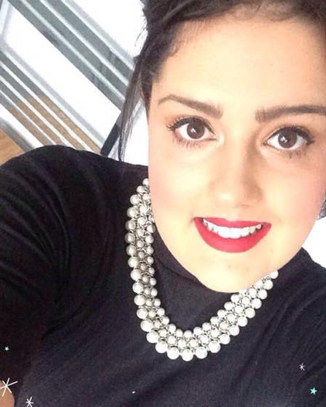 Emily, başına gelenleri sınav haftası stresine bağlıyor!