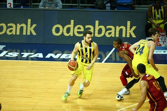 Fenerbahçe 77-68 Galatasaray Odeabank