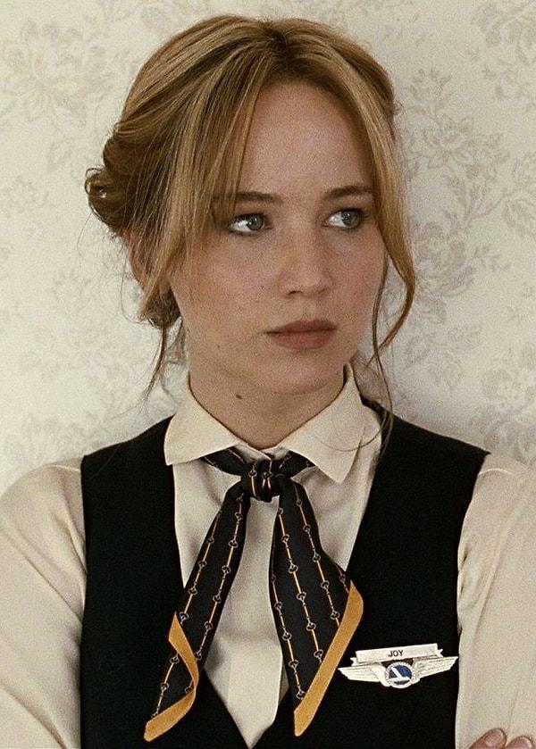 3. Joy filmindeki rolüyle Jennifer Lawrence (En İyi Kadın Oyuncu)