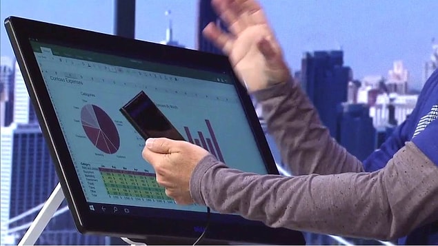 9. Windows Continuum ile de Windows 10 Mobile cihazımızı sanki PC'ymiş gibi kullanabiliyoruz.