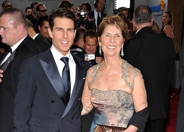 11. Tom Cruise ve Mary Lee Pfeiffer