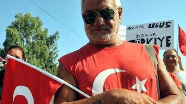 12. Tavernanın kralı Fedon'un soyadı nedir?