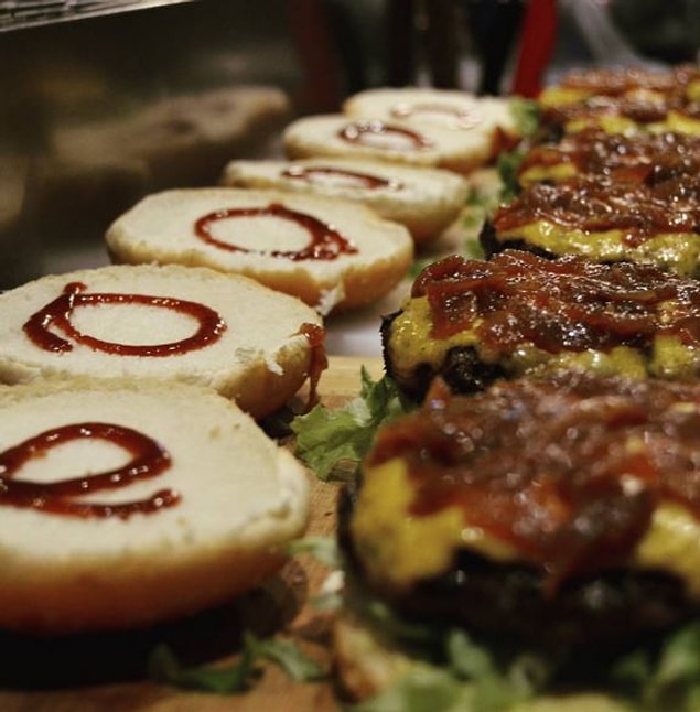 Fess Burger
