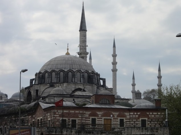 6. Rüstem Paşa Camisi