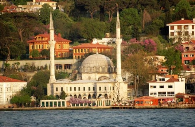 18. Beylerbeyi Camisi