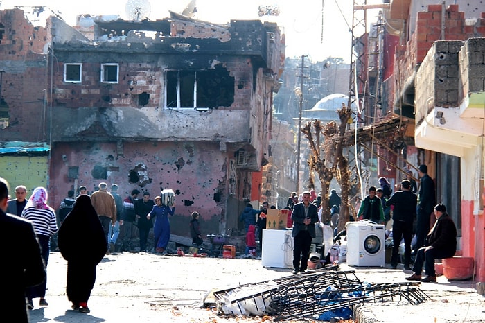 'Sur'da 3 Bin İşletme Kapandı, 10 Bin Kişi İşsiz Kaldı'