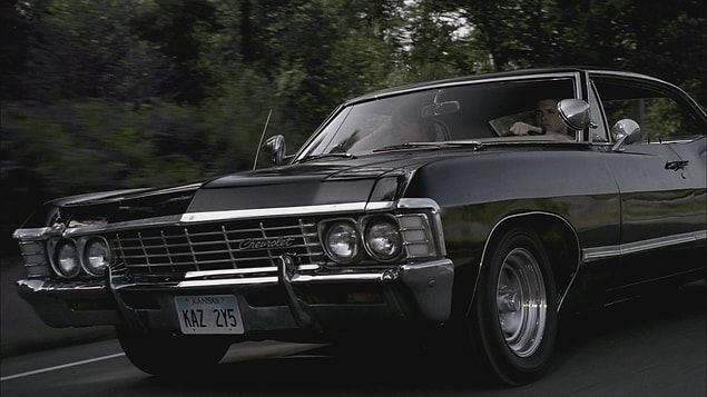 1. Pontiac, Chevrolet tarzında klasik bir arabaya sahip olmak.
