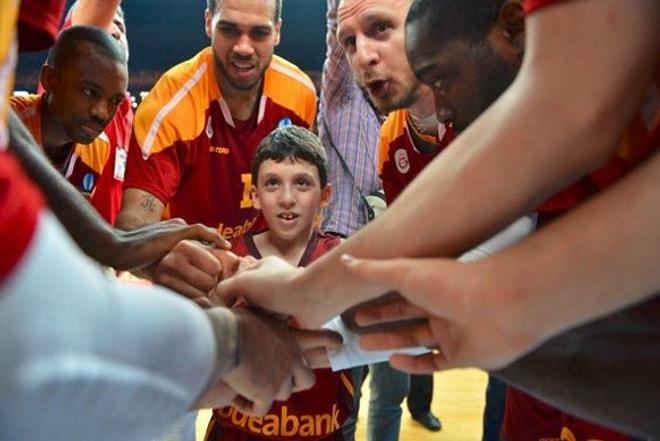 Galatasaray'dan Serebral Palsi Hastası Yusuf Okur'a Büyük Jest