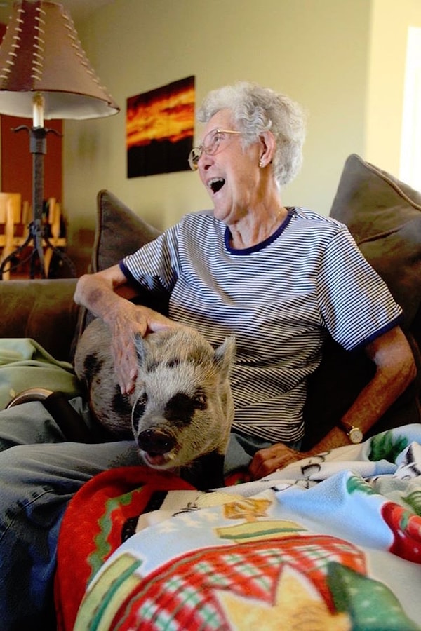 9. «Нам нравится путешествовать с ней. Мы с мужем уже успели много где побывать, но вместе с ней все видится совсем по-другому. Так интересно наблюдать за ее реакцией, видеть улыбку на лице», - поделилась Рами.