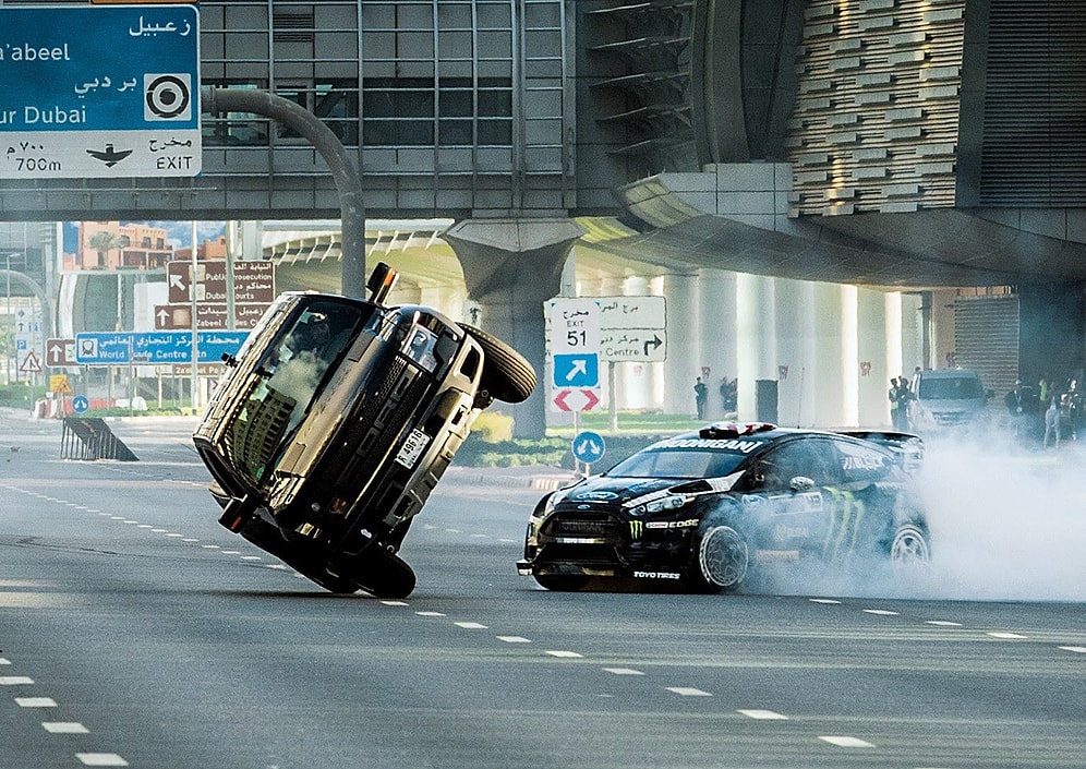 Efsane Geri Döndü! Ken Block'dan Dubai Sokaklarında Müthiş Gösteri