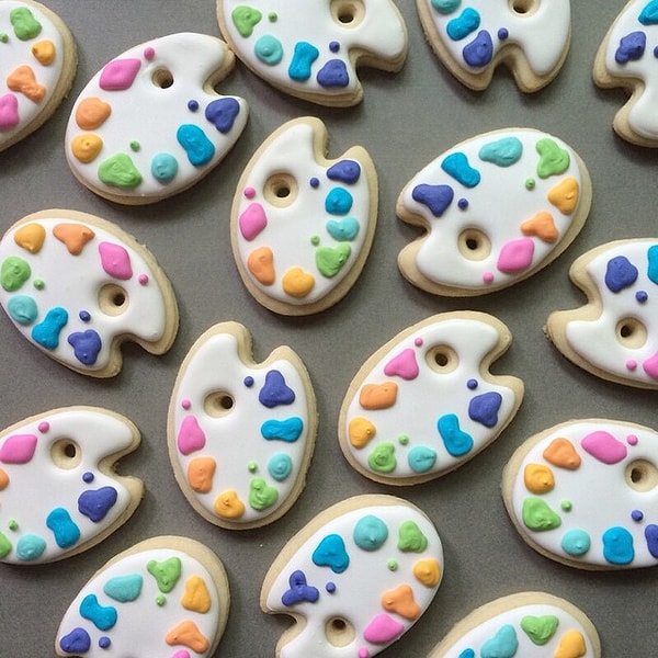 2. Печеньки в виде палитры 🎨