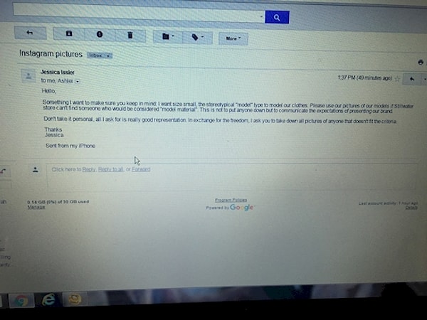 Этот мейл можно расценить как оскорбление и даже унижение человеческого достоинства.