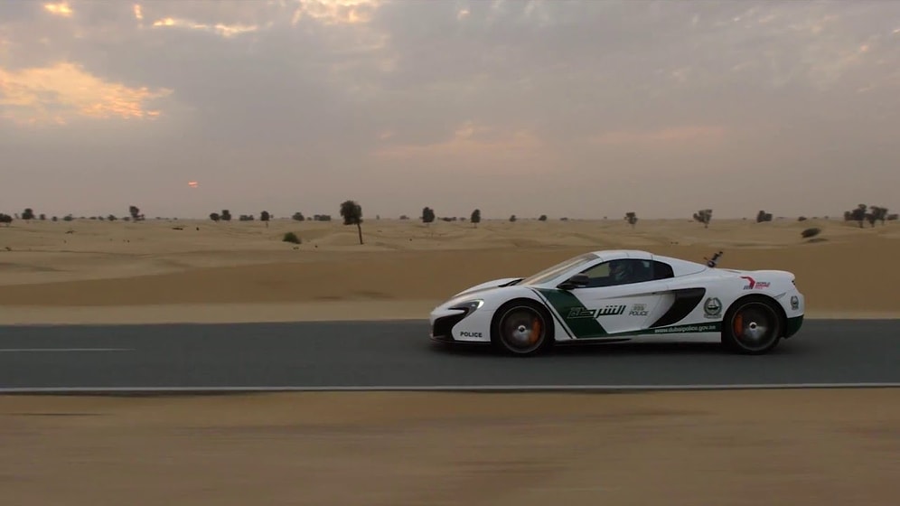 Dünyanın En Büyük Drone Prix Etkinliğine Ev Sahipliği Yapacak Dubai'den Drone vs McLaren'li Tanıtım