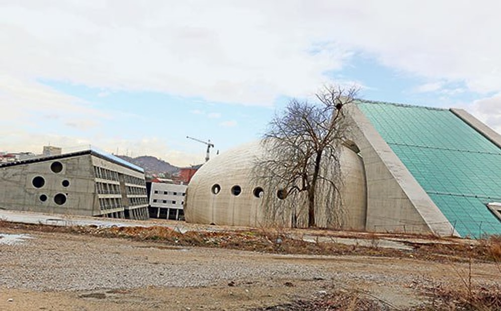 Ankara'nın 24 Yıldır Bitmeyen 'Senfoni' Binası